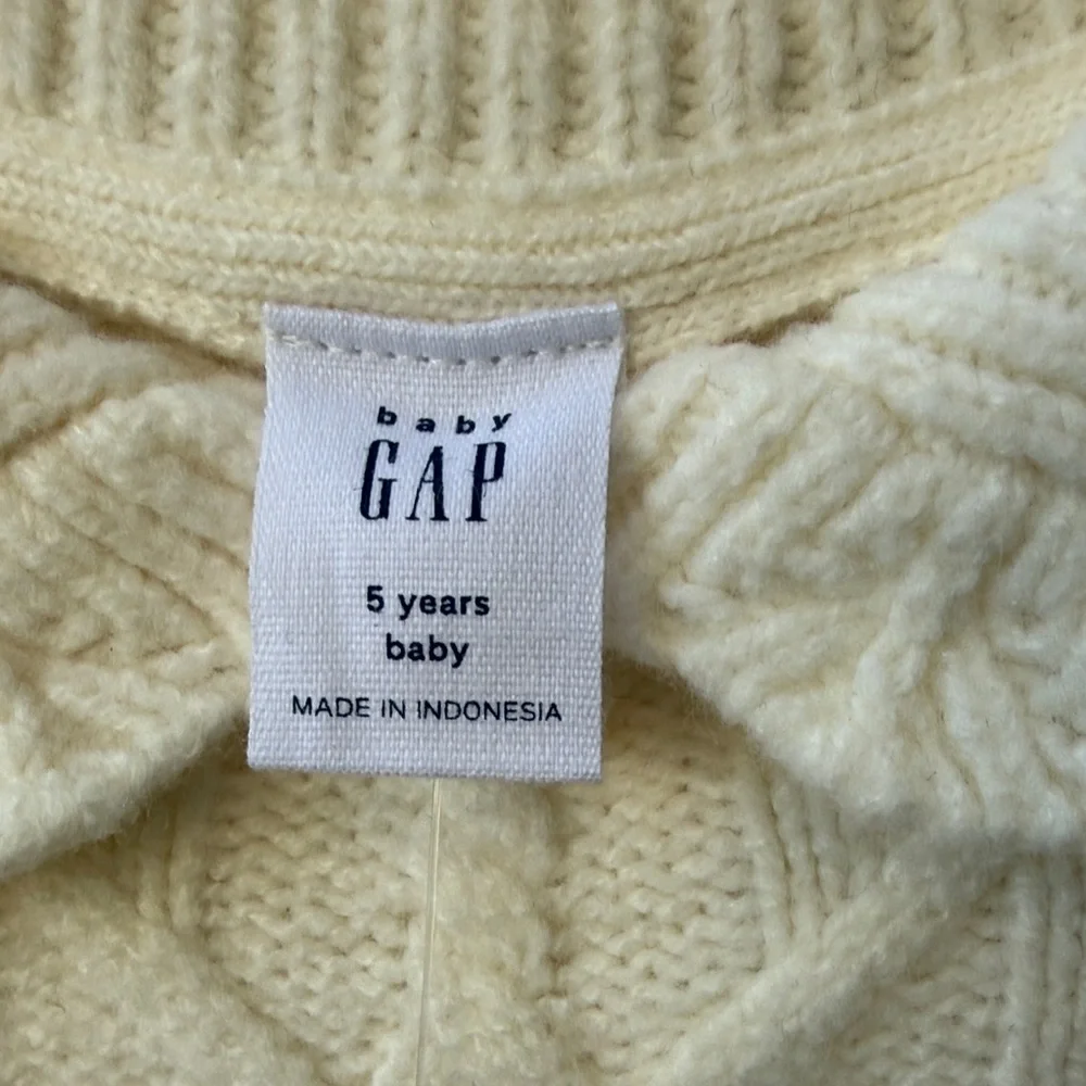 New GAP Ivory Cable Knit Cotton Blend Sweater with Color